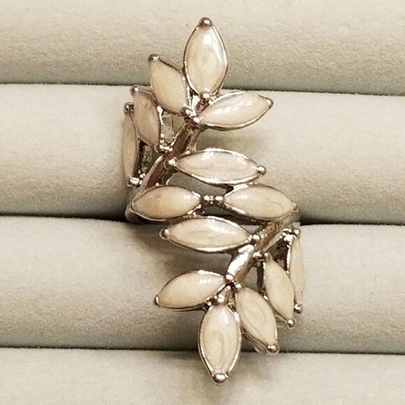Silver Greek Olive Leaf Vines Ring - Picture 1 of 4
